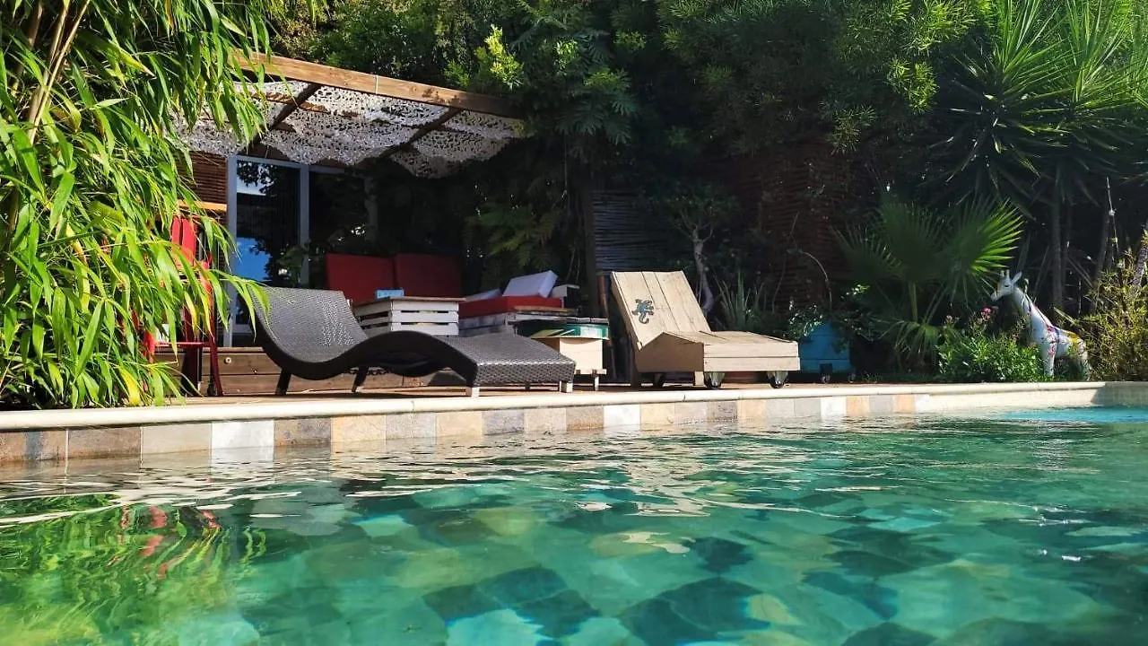 Appartement Logement De Charme Avec Piscine Et Jacuzzi Carnoules  France